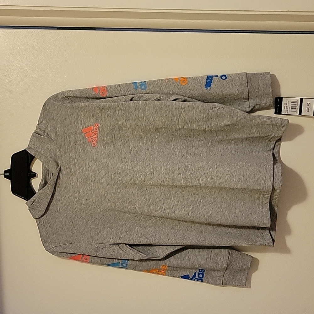 NWT: adidas Graphic Hooded Long Sleeve Pullover T-Shirt